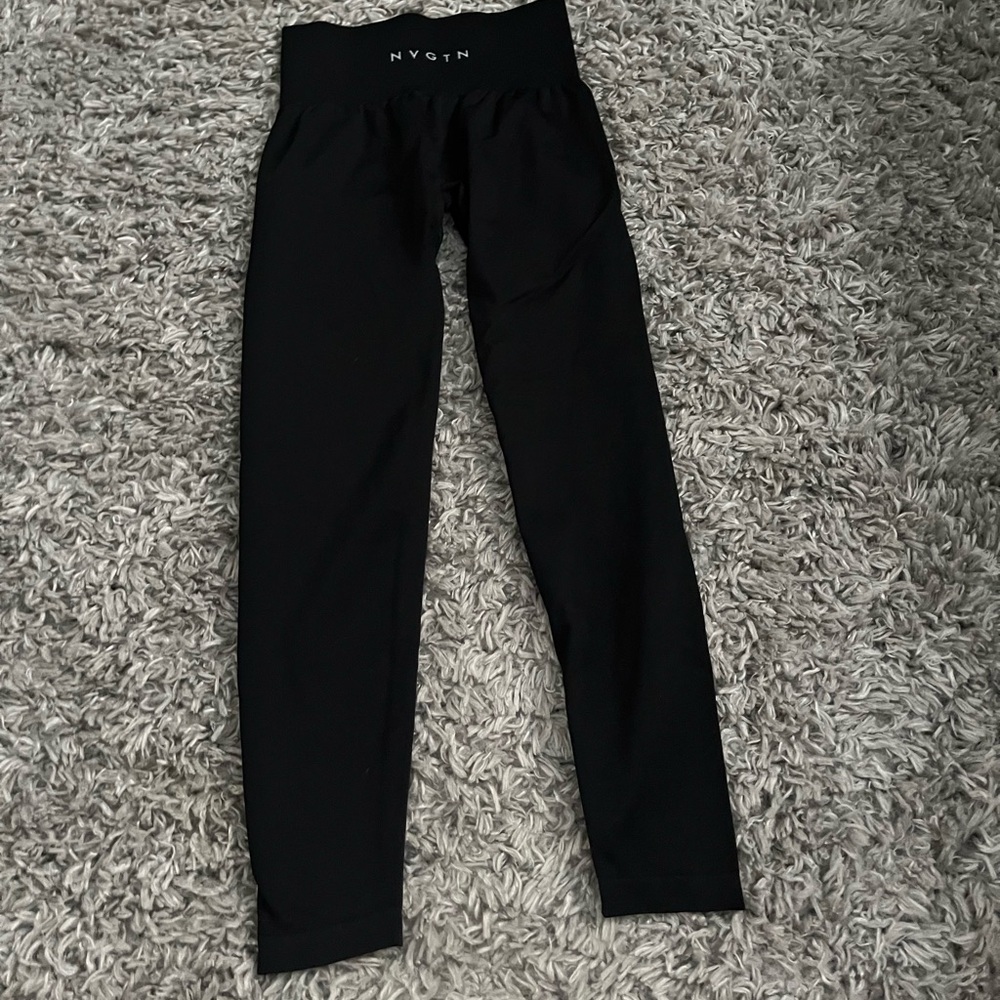 Nvgtn seamless contour leggings size xs